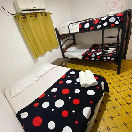 Guest house Hostal Familiar Caribbean Blue *