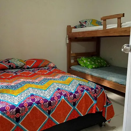 Hostal Familiar Caribbean Blue * Cartagena