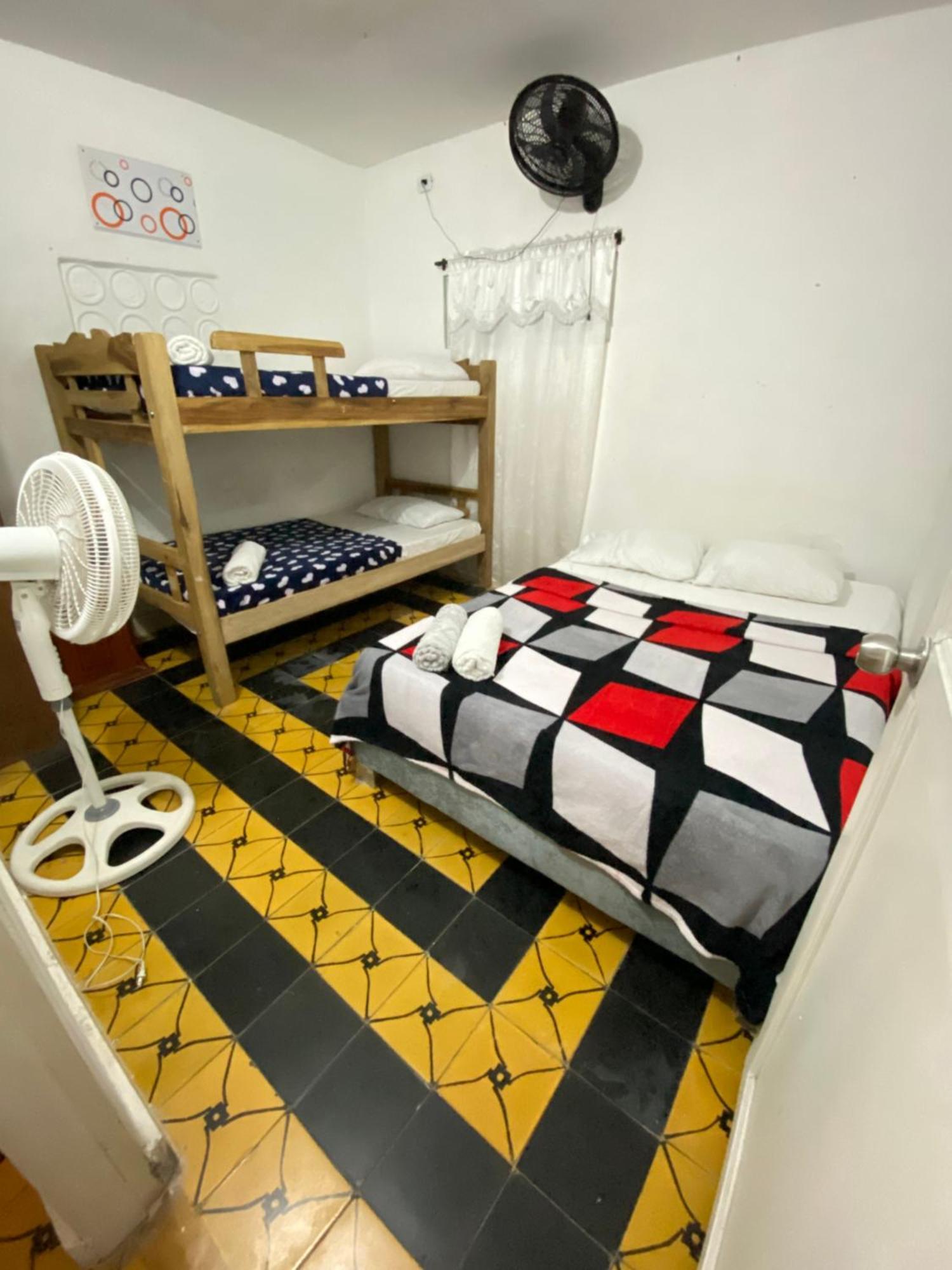 Pensión Hostal Familiar Caribbean Blue Cartagena