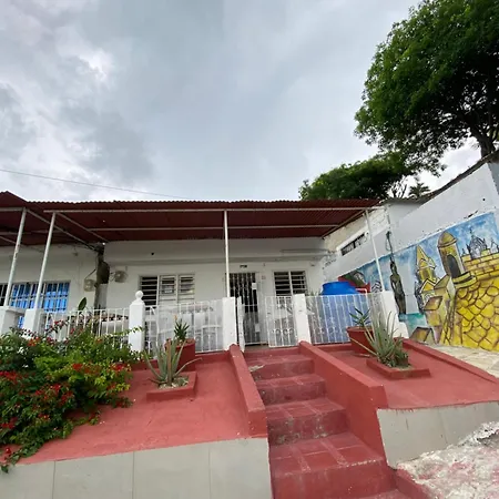 Hostal Familiar Caribbean Blue Pensión Cartagena