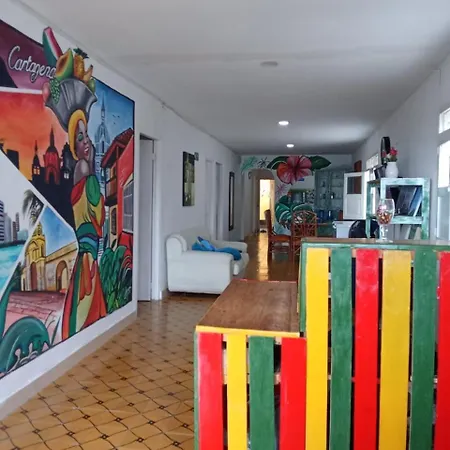 Hostal Familiar Caribbean Blue *